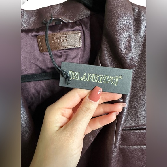 NEW Blank NYC Plum Bare Essentials Blazer Faux Leather Size Medium - Picture 8 of 13